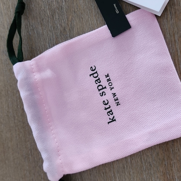 Disney X Kate Spade New York Minnie Ring NWT – Size 7 - Picture 6 of 6